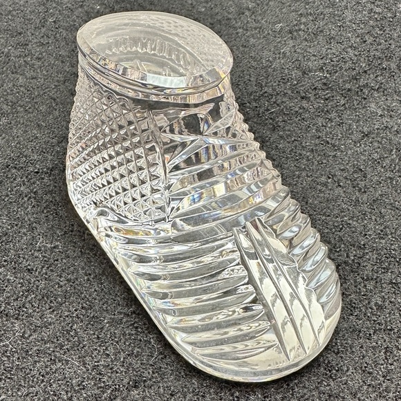 Waterford crystal baby bootie paper weight - Picture 1 of 13